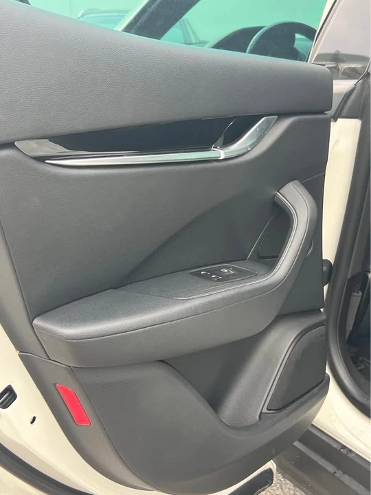 2019 Maserati Levante GTS - Image 11 of 16