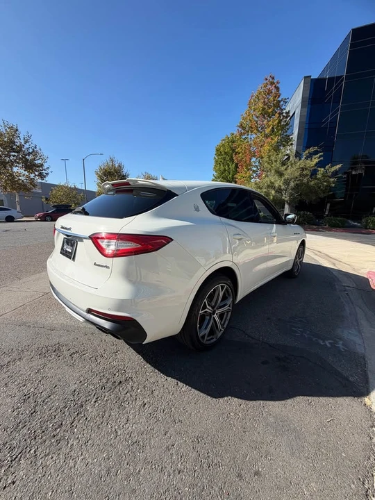 2019 Maserati Levante GTS - Image 4 of 10