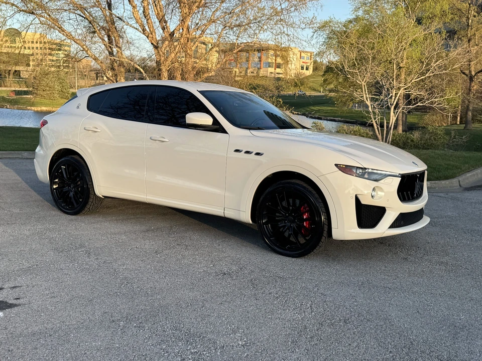 2019 Maserati Levante GTS - Image 3 of 21