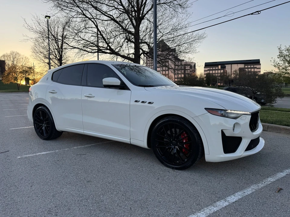 2019 Maserati Levante GTS - Image 2 of 21