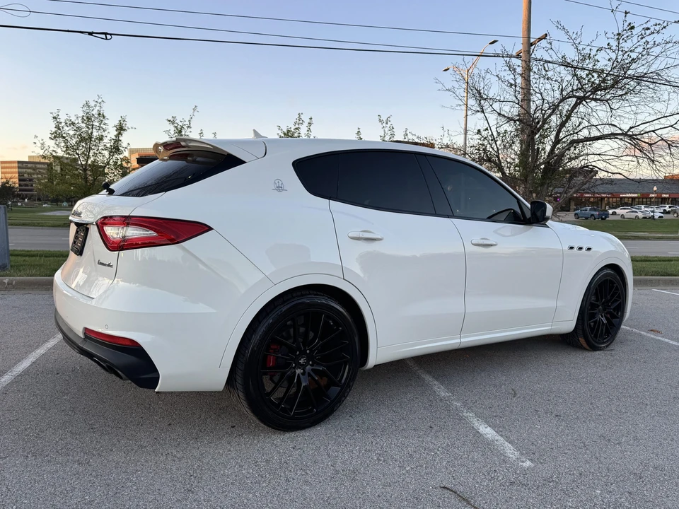 2019 Maserati Levante GTS - Image 15 of 21