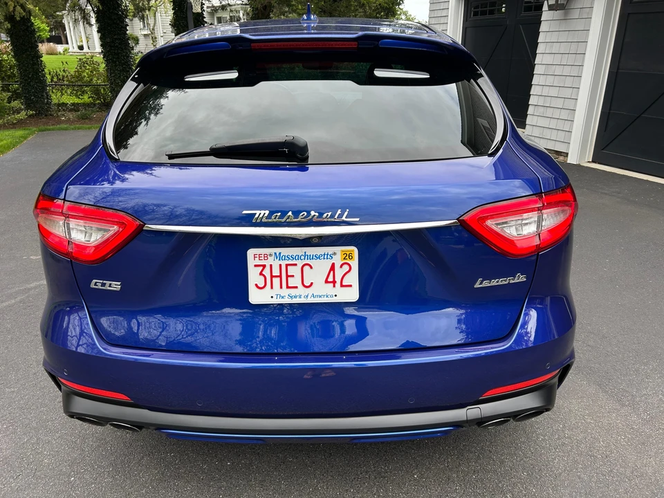 2019 Maserati Levante GTS - Image 11 of 31