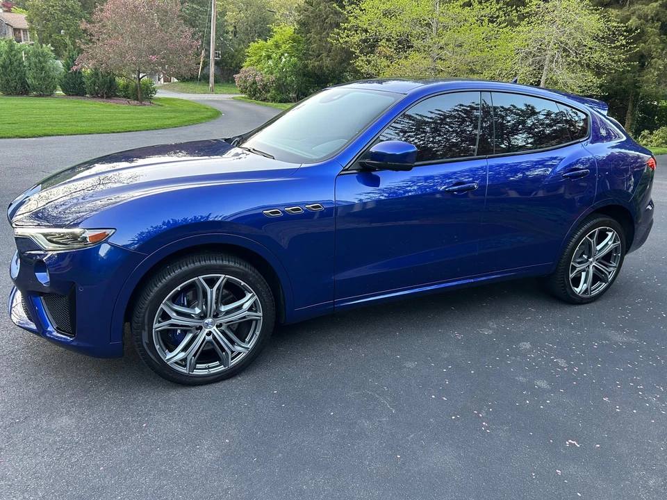 2019 Maserati Levante GTS - Image 9 of 31