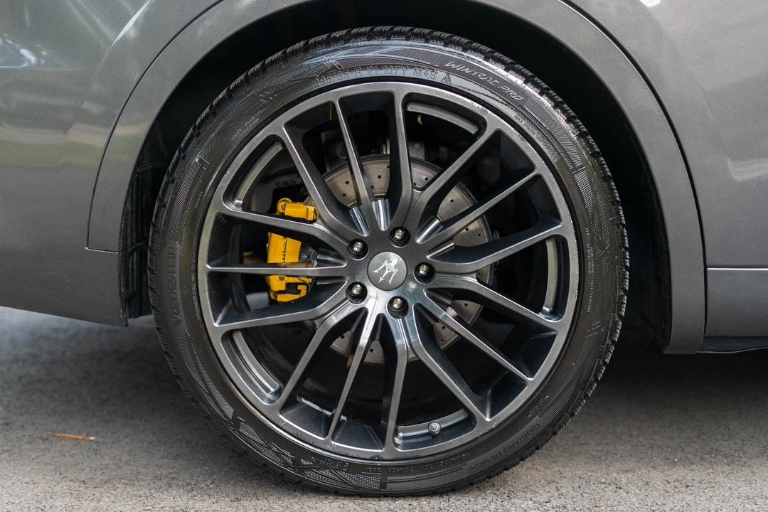 2019 Maserati Levante GTS - Image 30 of 31