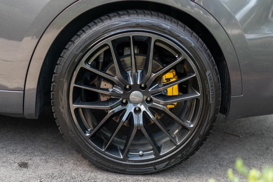 2019 Maserati Levante GTS - Image 29 of 31