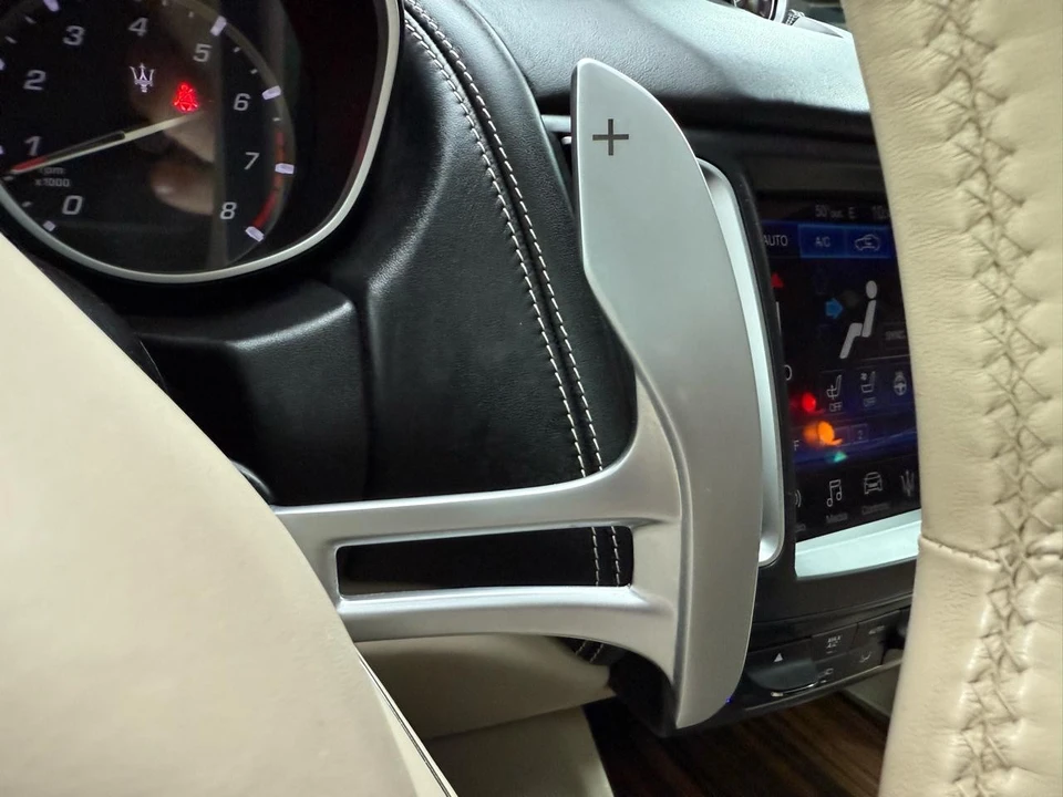 2019 Maserati Levante - Image 16 of 21