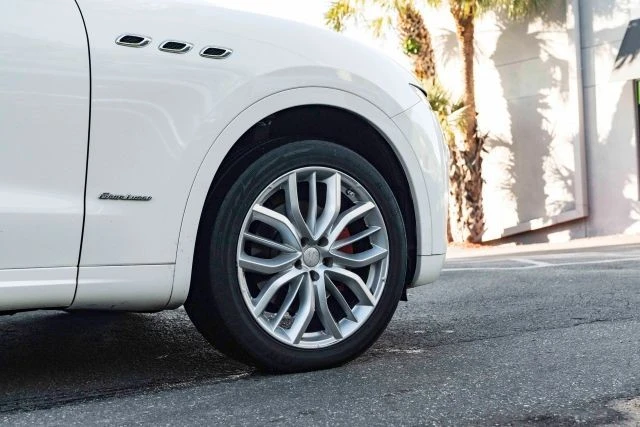 2019 Maserati Levante - Image 9 of 21