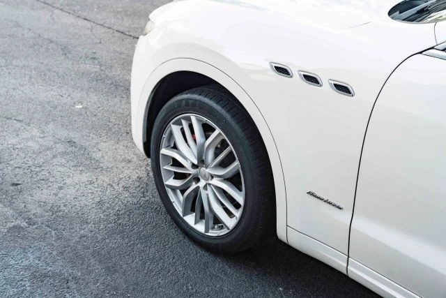 2019 Maserati Levante - Image 18 of 31