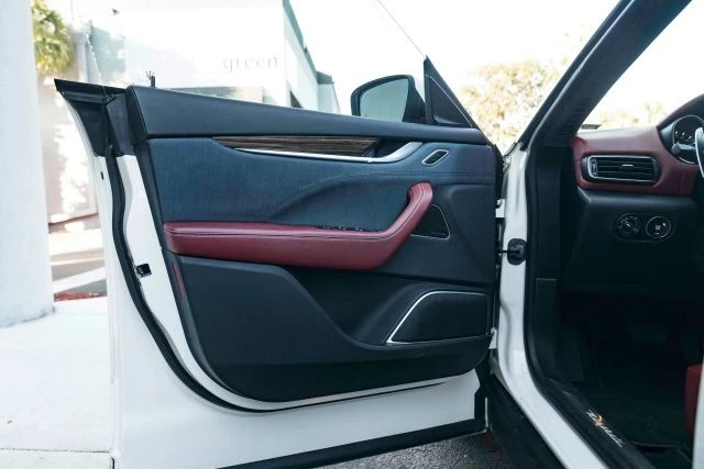 2019 Maserati Levante - Image 19 of 31