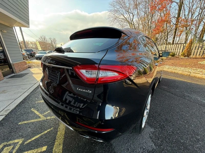 2019 Maserati Levante - Image 6 of 12