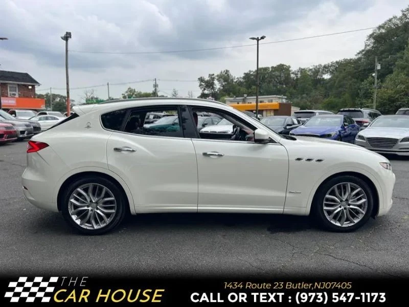 2019 Maserati Levante - Image 8 of 12