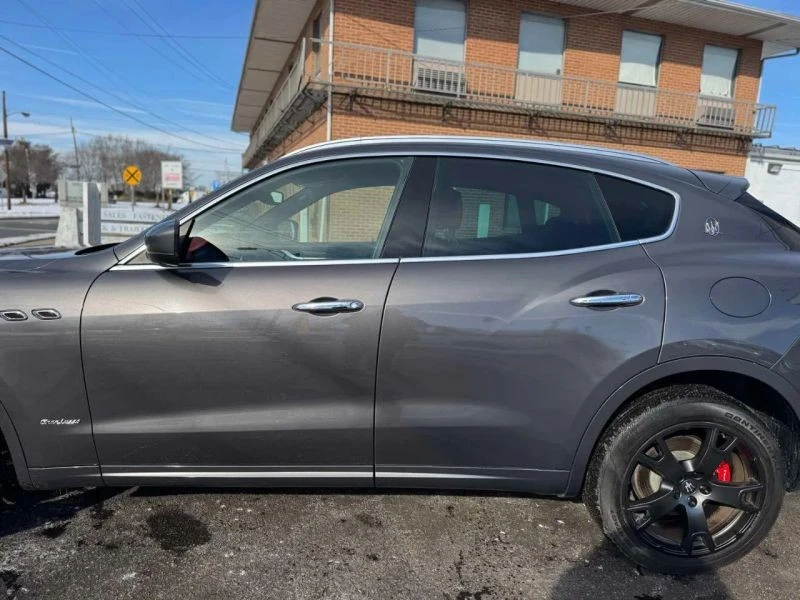 2019 Maserati Levante - Image 8 of 12