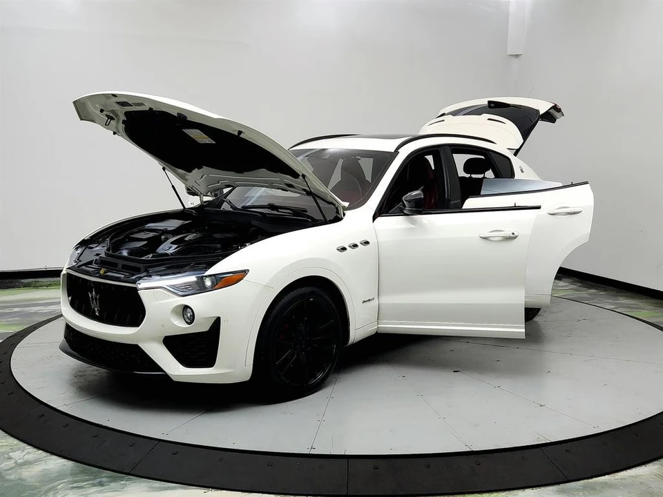 2019 Maserati Levante - Image 9 of 31
