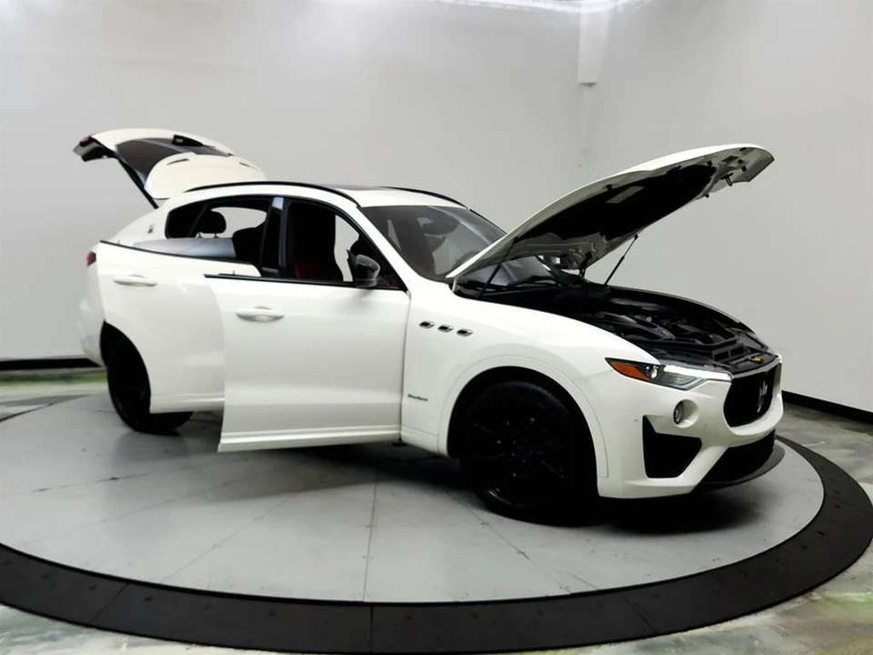 2019 Maserati Levante - Image 10 of 31