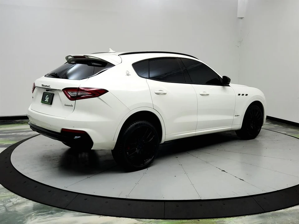2019 Maserati Levante - Image 5 of 31