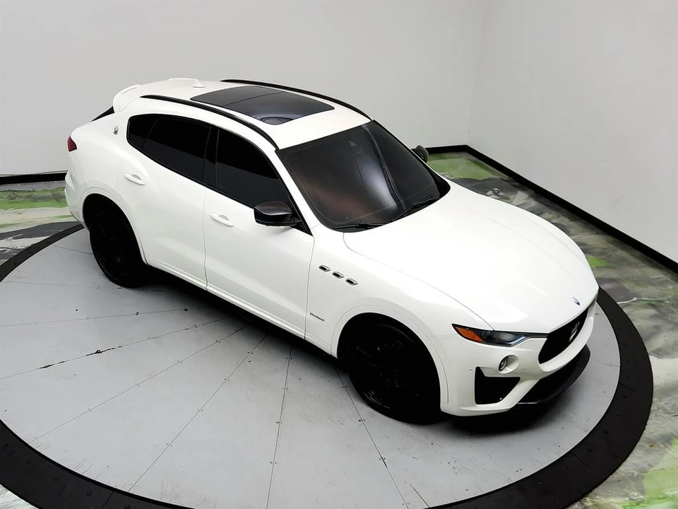 2019 Maserati Levante - Image 29 of 31