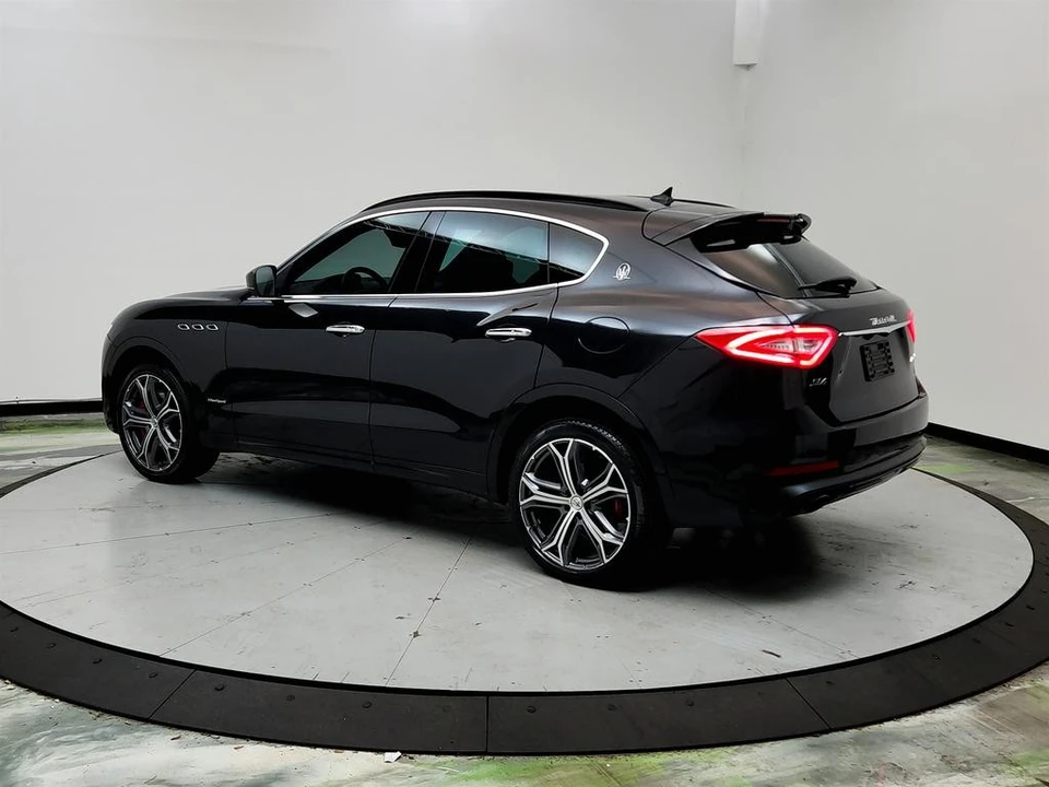 2019 Maserati Levante - Image 7 of 12
