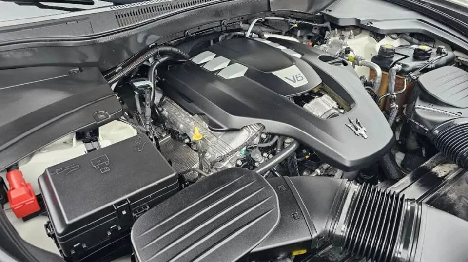 2019 Maserati Levante - Image 10 of 19