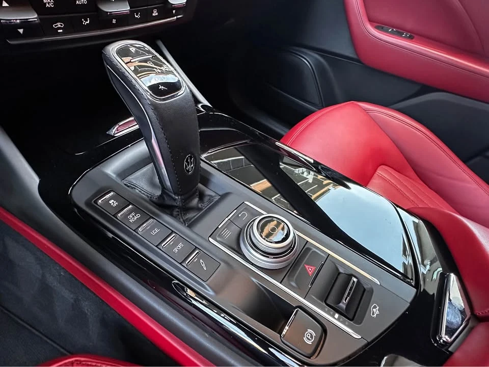 2019 Maserati Levante - Image 15 of 20