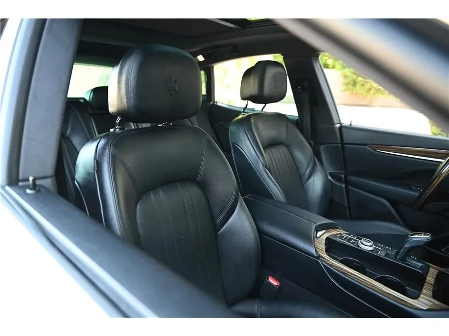 2019 Maserati Levante - Image 11 of 20