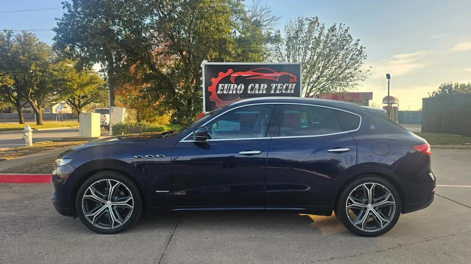 2019 Maserati Levante - Image 2 of 20