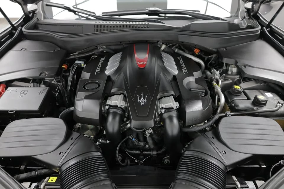 2019 Maserati Levante - Image 13 of 20