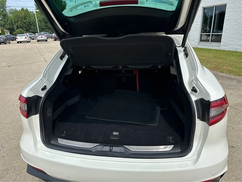2019 Maserati Levante - Image 13 of 20