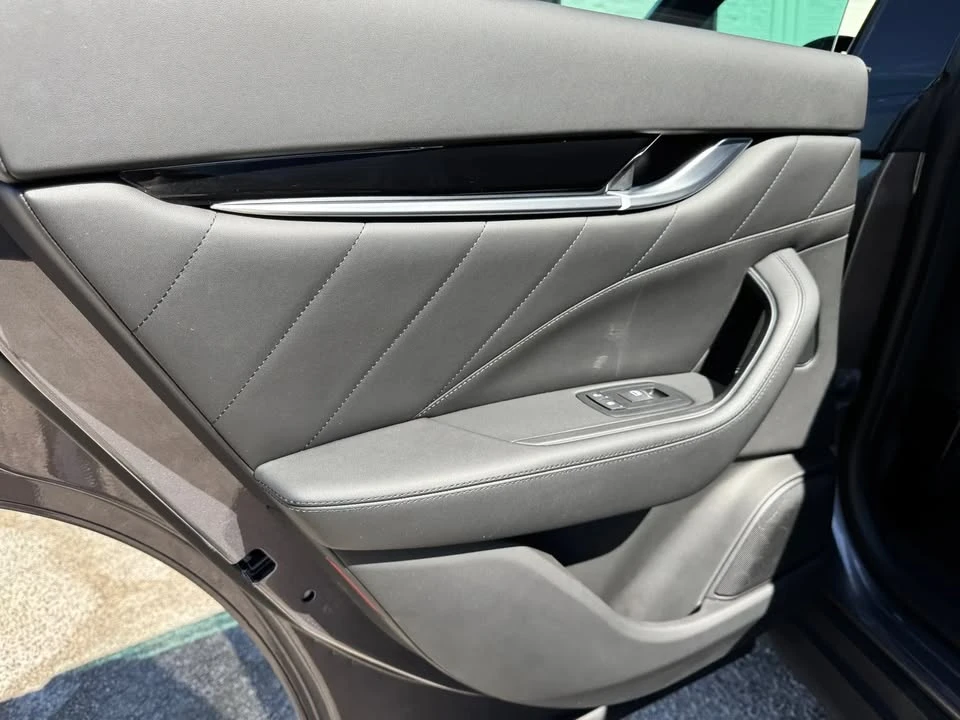 2019 Maserati Levante - Image 15 of 20