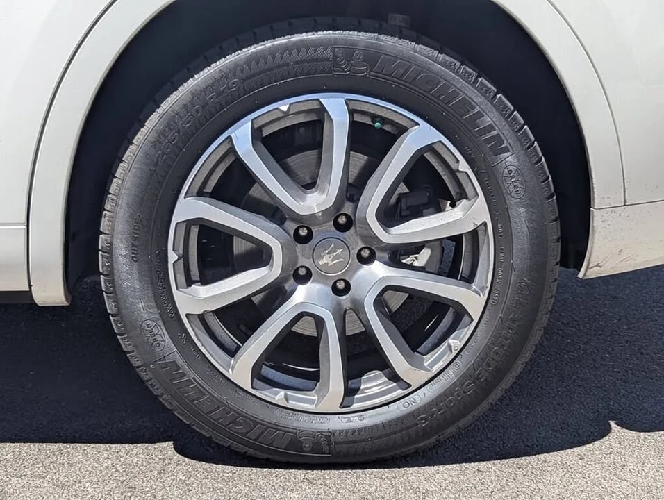 2019 Maserati Levante - Image 10 of 10