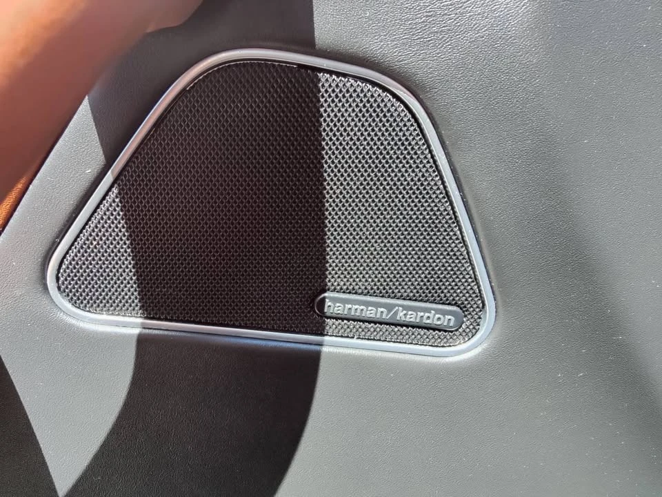 2019 Maserati Levante - Image 9 of 12