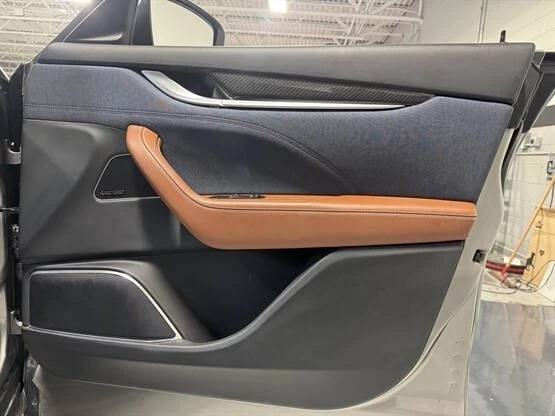 2019 Maserati Levante - Image 11 of 12