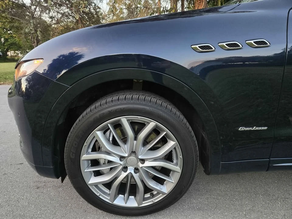 2019 Maserati Levante - Image 9 of 17
