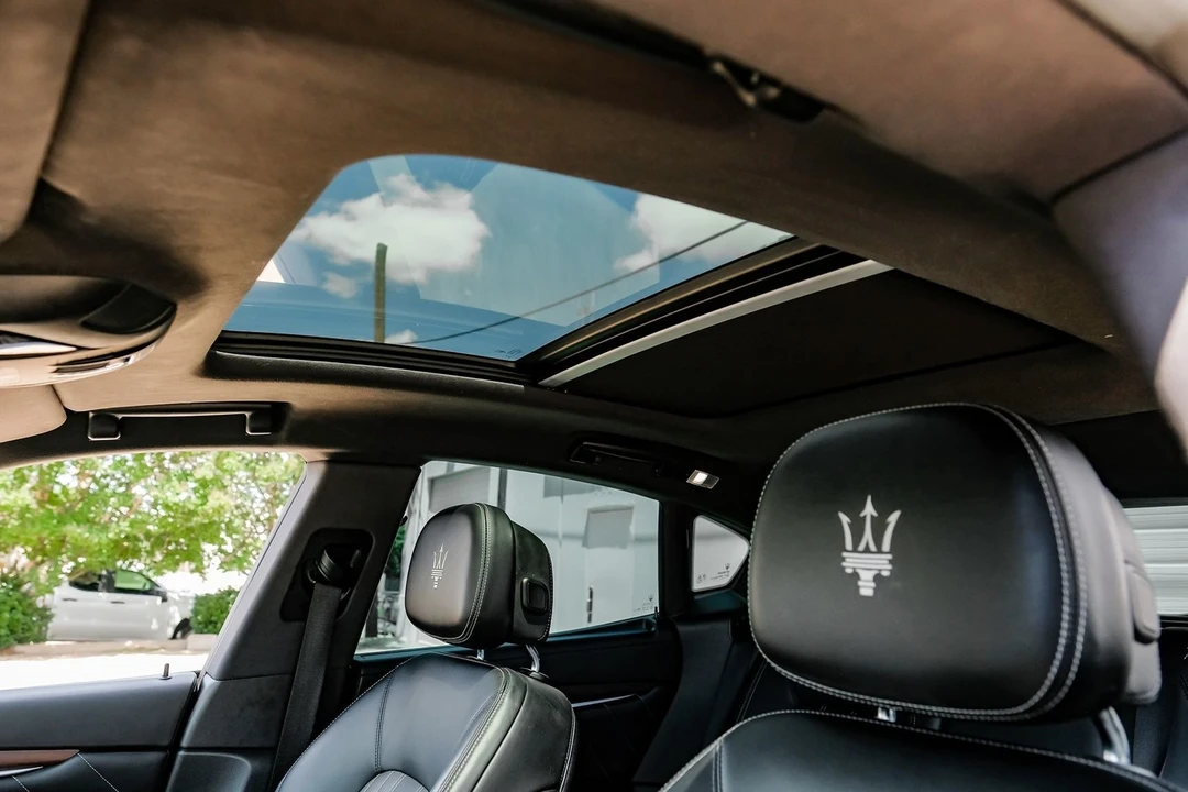 2019 Maserati Levante - Image 5 of 21
