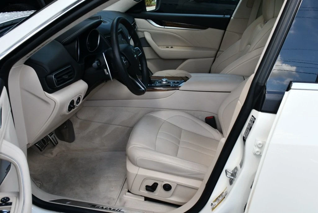 2019 Maserati Levante - Image 14 of 31