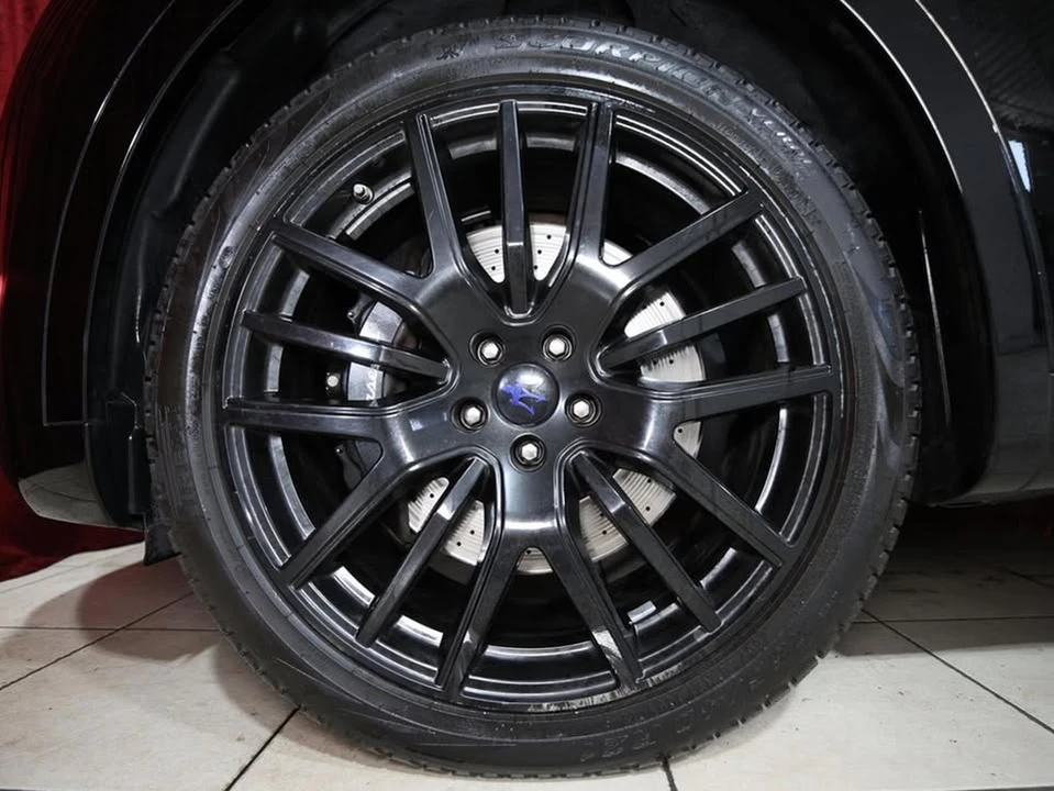 2019 Maserati Levante - Image 6 of 19