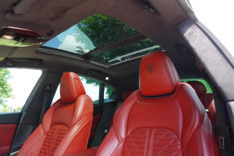 2019 Maserati Levante - Image 8 of 14