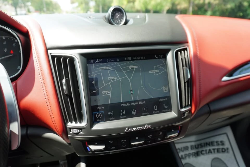 2019 Maserati Levante - Image 10 of 14