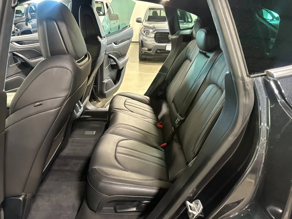 2019 Maserati Levante - Image 13 of 17