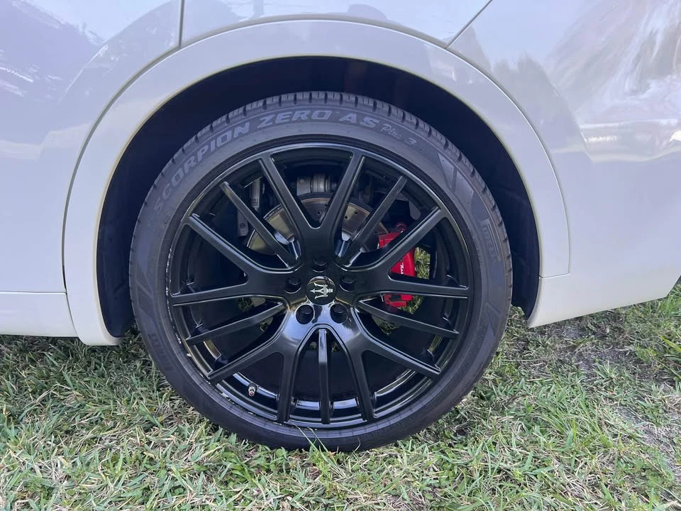 2019 Maserati Levante - Image 12 of 17