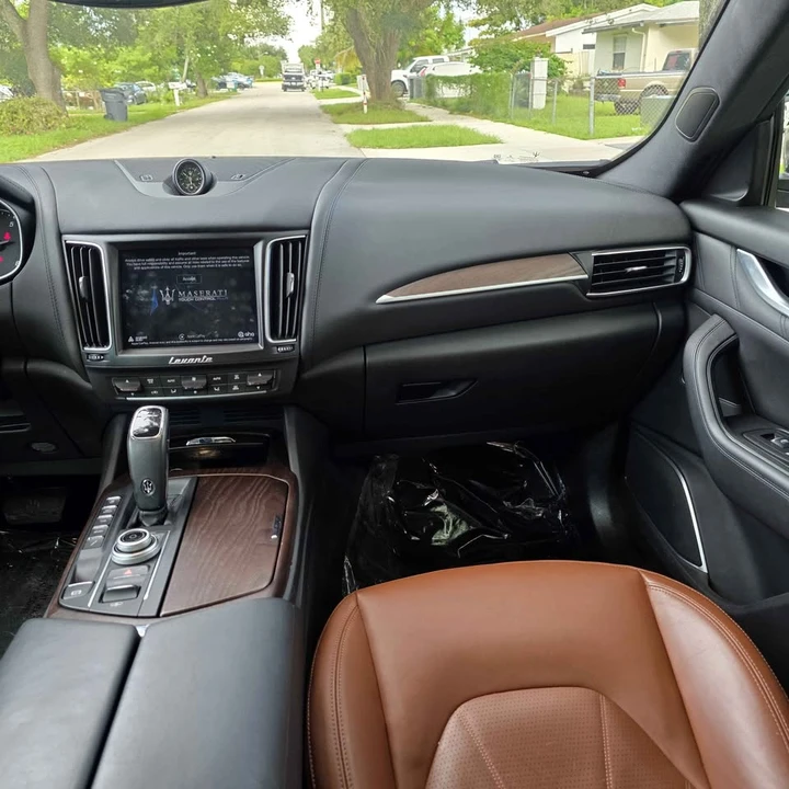 2019 Maserati Levante - Image 17 of 19