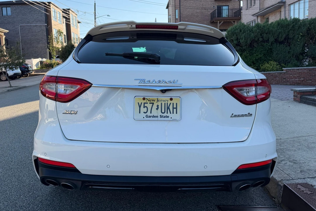 2019 Maserati Levante - Image 5 of 31