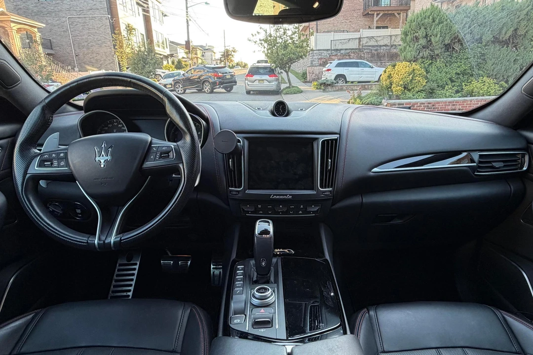 2019 Maserati Levante - Image 24 of 31