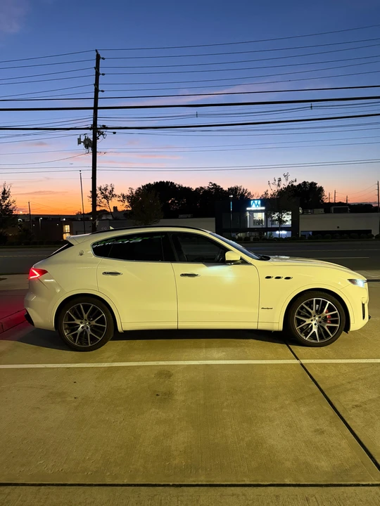 2019 Maserati Levante - Image 14 of 31