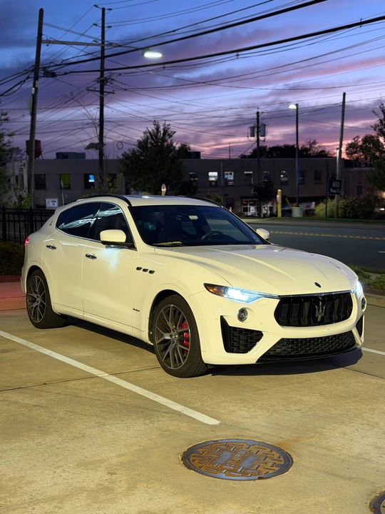 2019 Maserati Levante - Image 15 of 31