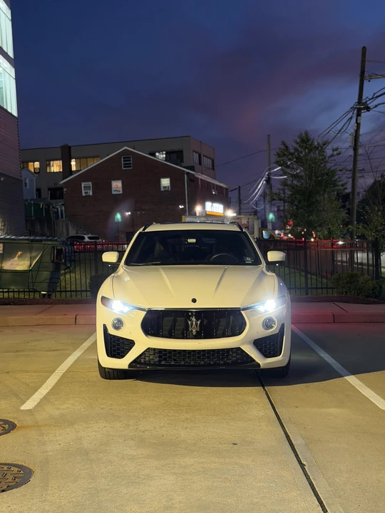 2019 Maserati Levante - Image 9 of 31