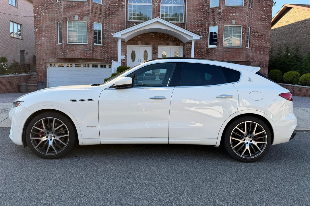 2019 Maserati Levante - Image 3 of 31