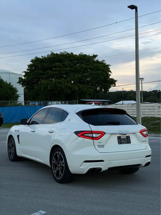 2019 Maserati Levante - Image 5 of 14