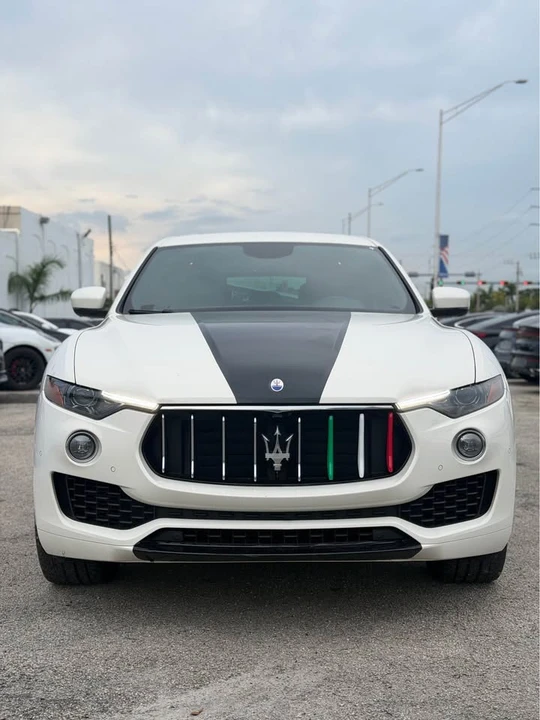 2019 Maserati Levante - Image 2 of 15