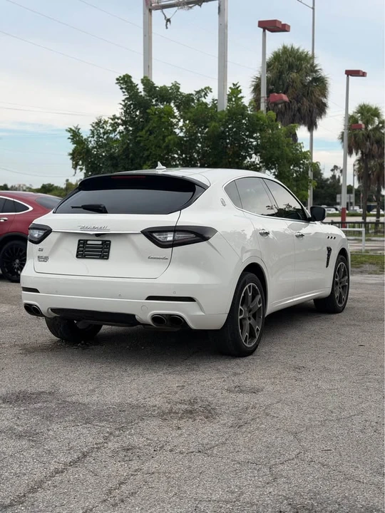 2019 Maserati Levante - Image 4 of 15
