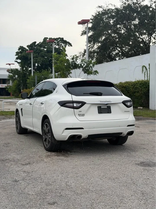 2019 Maserati Levante - Image 6 of 15